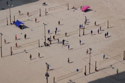 Beachvolleyballer am Strand von Tel Aviv (Alexander Mirschel)  Copyright 
Informations sur les licences disponibles sous 'Preuve des sources d'images'